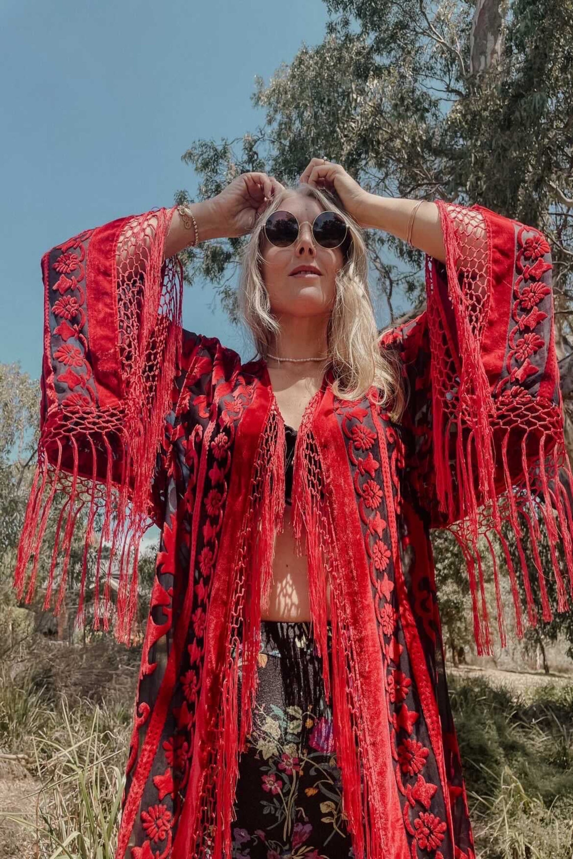 Seseh Vamp Red - Wide Sleeve Robe