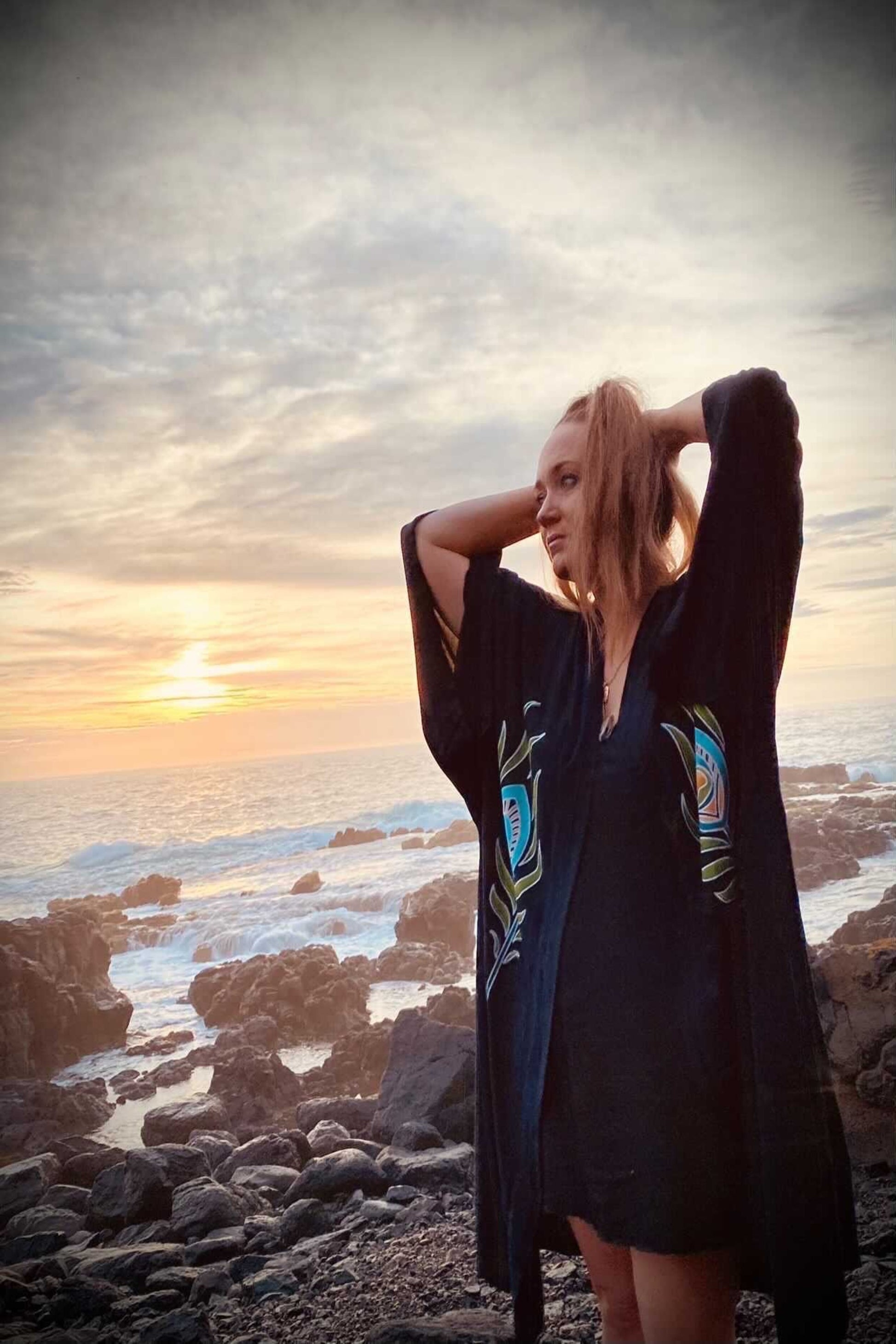 Wandering Stars Black -  Wide Sleeve Robe