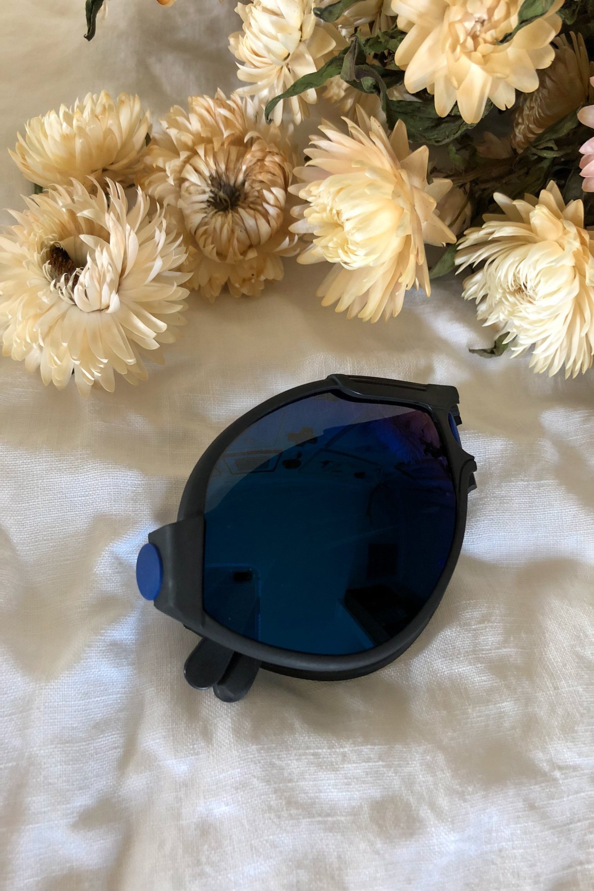 Vintage 1990s Foldable Carrera Kevlar Sunglasses 5586 DEAD STOCK