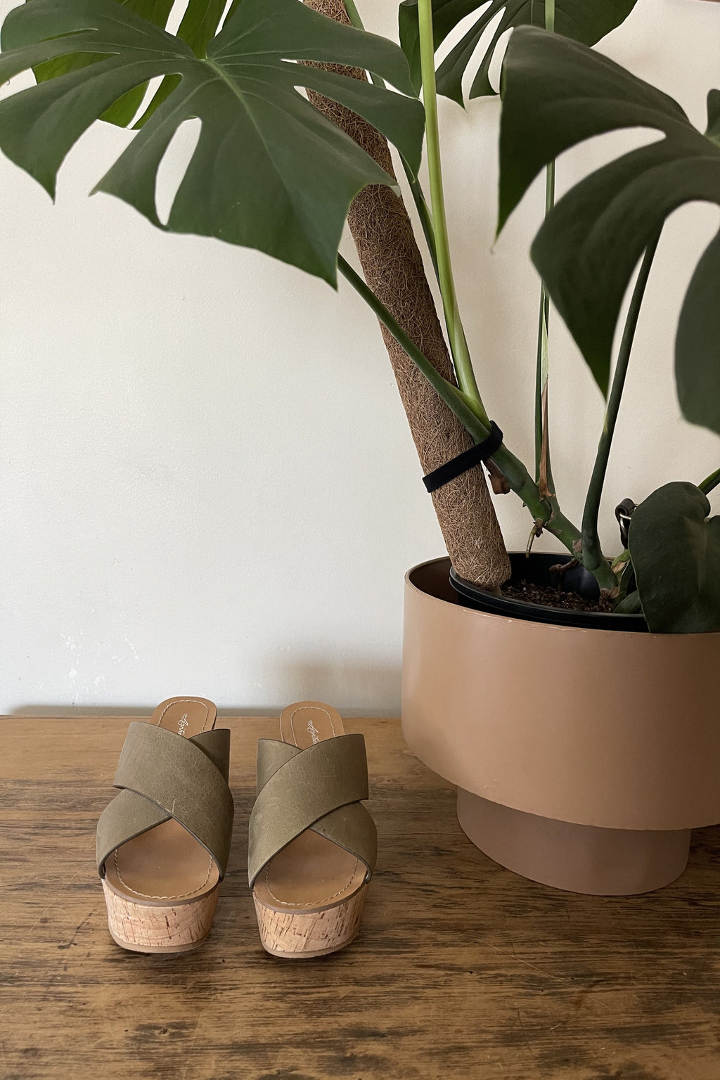 Arnhem - Marnie Cork Leather Wedges in Khaki