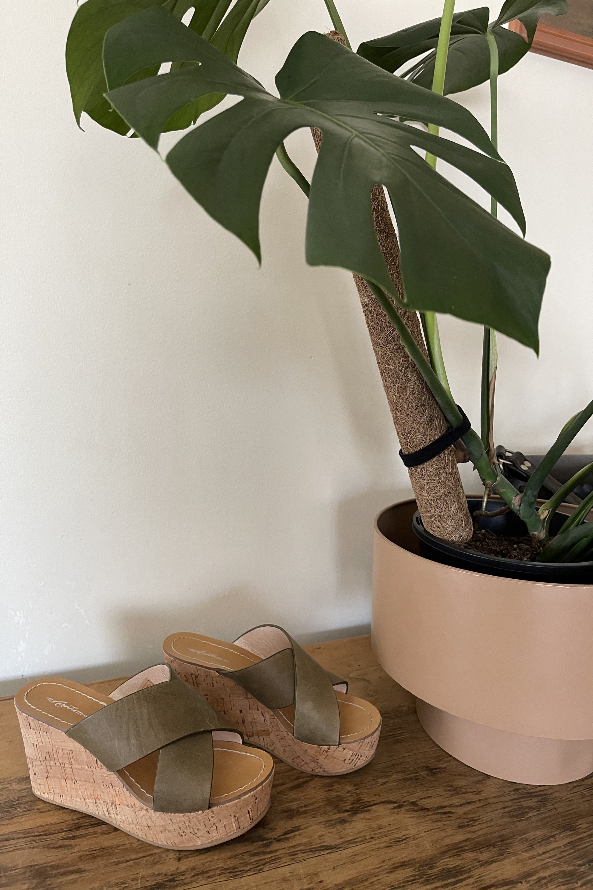 Arnhem - Marnie Cork Leather Wedges in Khaki